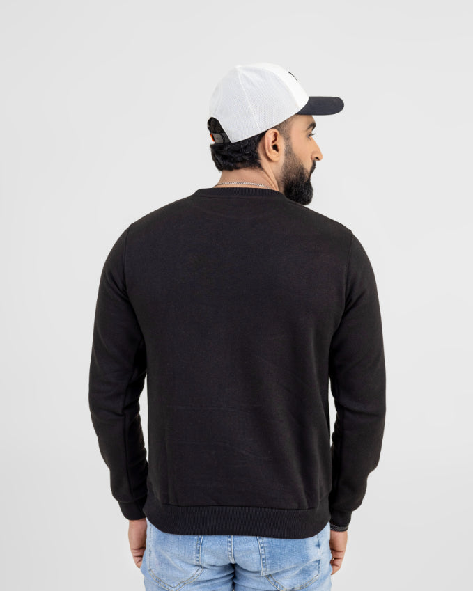 BLACK BASIC SWEATSHIRT