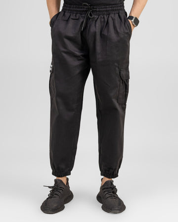 BLACK JOGGER CARGO PANT