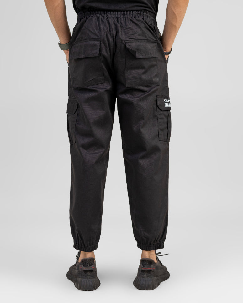 BLACK JOGGER CARGO PANT