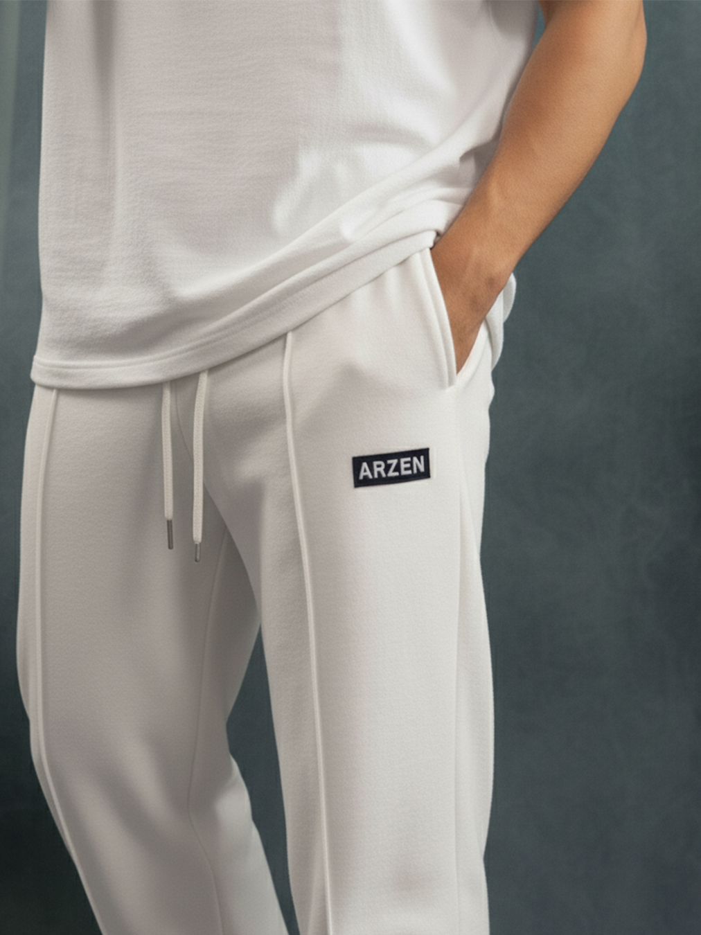 CLASSIC WHITE TROUSER