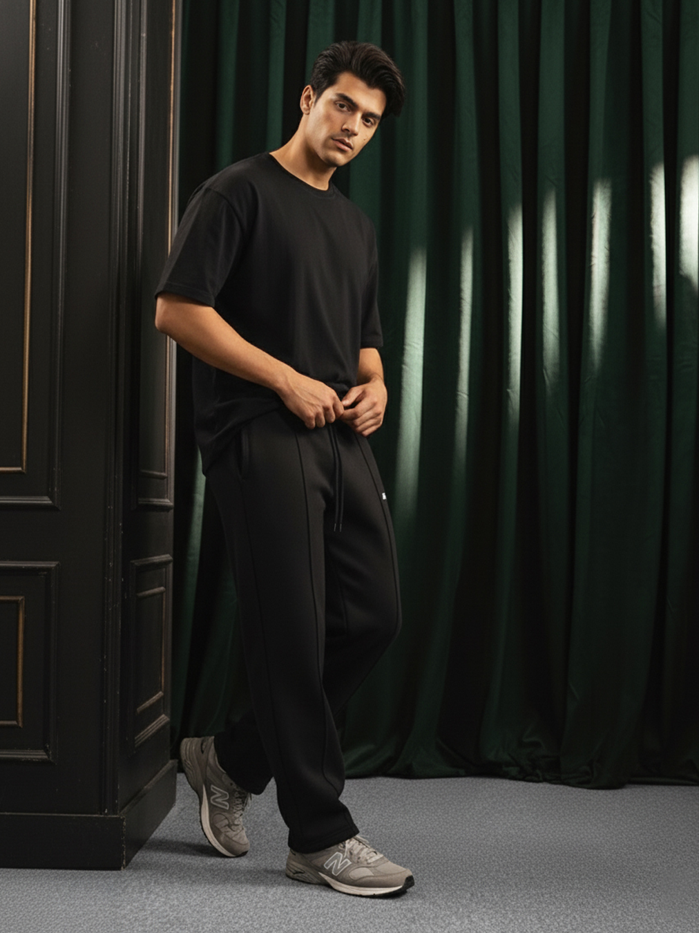 CLASSIC BLACK TROUSER