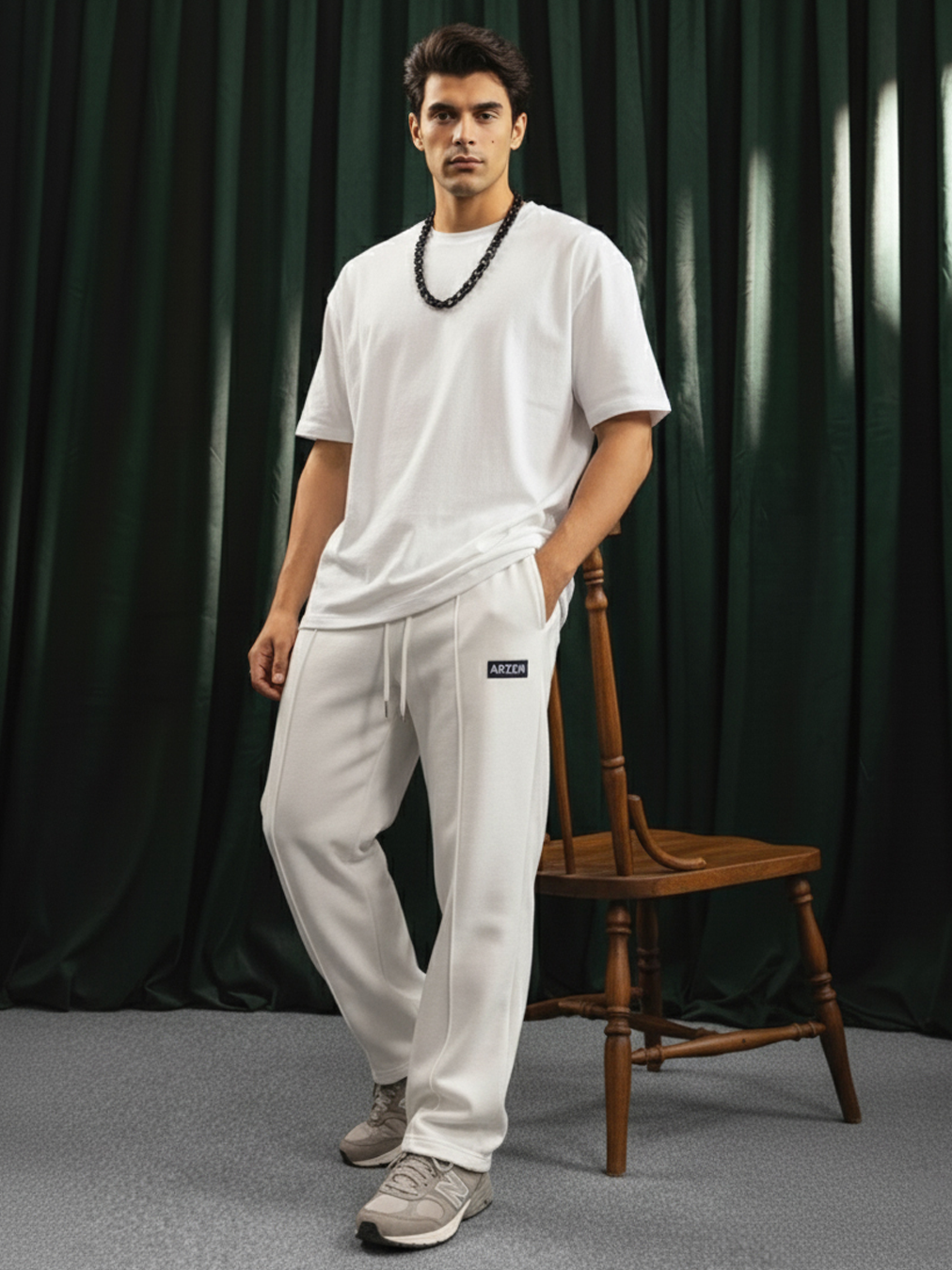 CLASSIC WHITE TROUSER