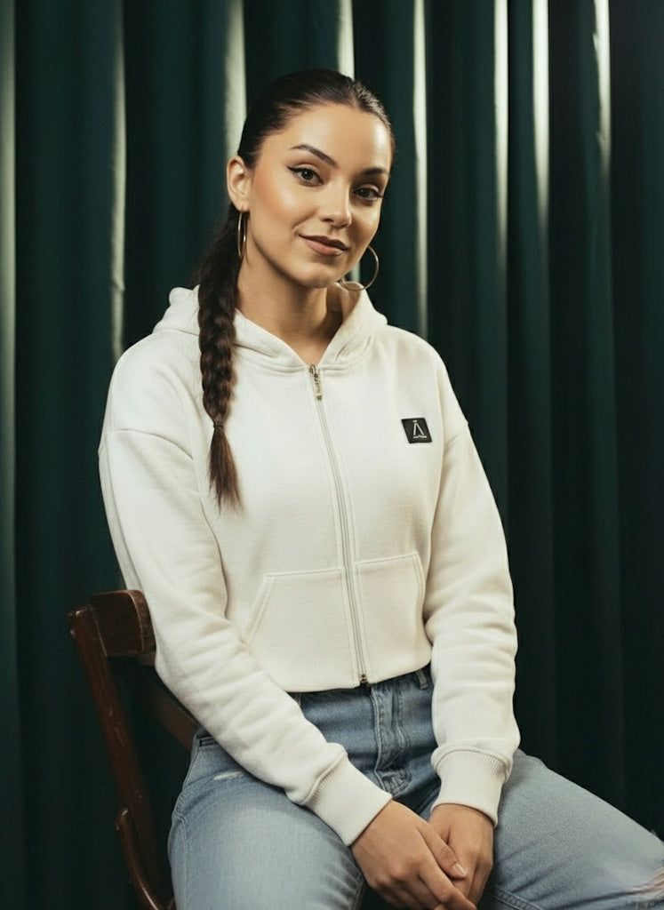 White SLEEK CROP TOP